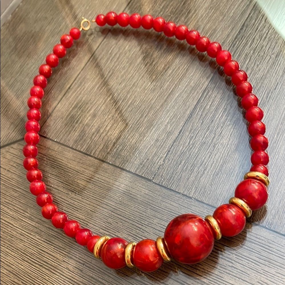 Vintage Red Marbled Beaded Necklace